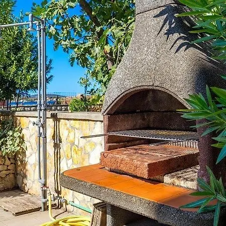 Apartment In With Sea View, Balcony, Air Conditioning, Wi-fi Vodice