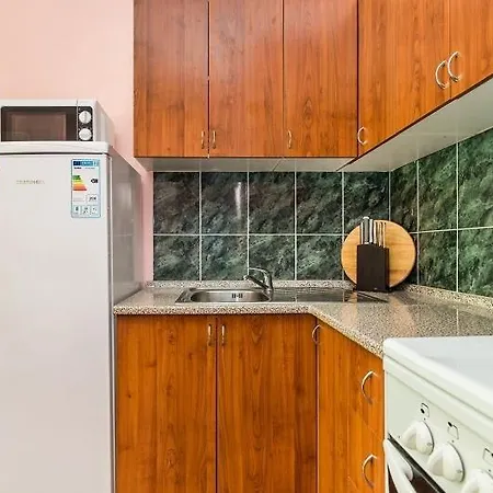In With Sea View, Balcony, Air Conditioning, Wi-fi Apartment *